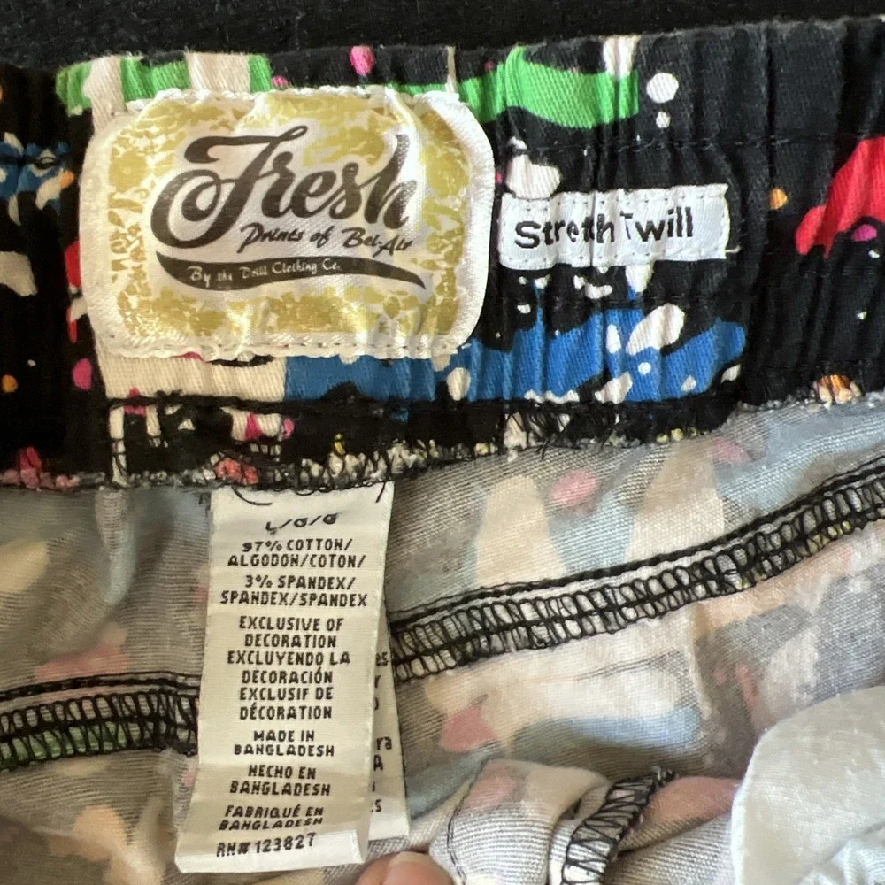 Fresh Prince of Bel-Air Shorts Mens L Stretch Twill Grafitti‎ 90s All Over Print